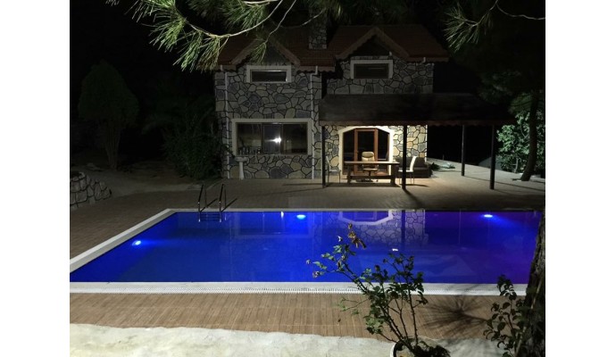 Yalova Sugören Göl Ve Doğa Manzaralı Havuzlu Satılık Lüx Villa İlan