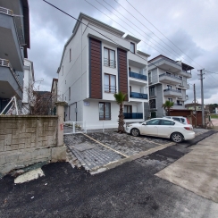 Eskidji Gölcük Yazlık Satılık Yerden Isıtmalı 2+1 Daire