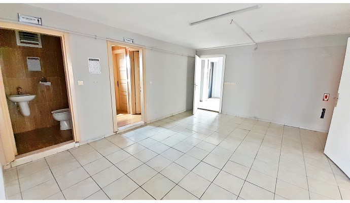 Eskidjiden İzmit Merkez Alemdar Caddesi 2800m2 Otoparklı Jeneratörlü Bina - İlan No: 67155, Kiralık,İzmit  Kiralık ev,İzmit  Kiralık daire,İzmit Kiralık ofis,İzmit  Kiralık stüdyo,İzmit  Kiralık